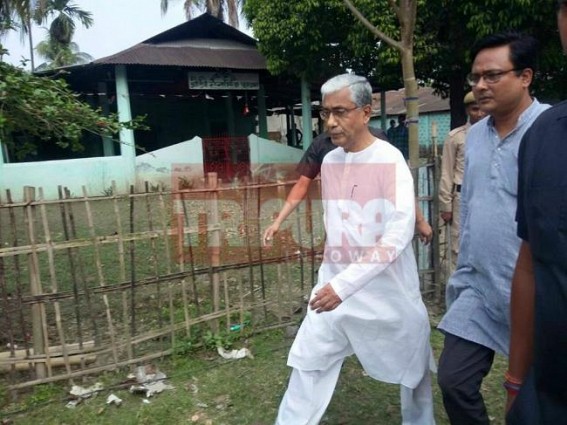 Manik Sarkar's campaign in Assam for left against congress, but left's honeymoon in Bengal continue Manik Sarkar's campaign in Assam for left against congress, but left's honeymoon in Bengal continue